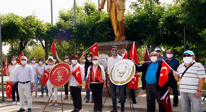 Finike'de 19 Mayıs töreni
