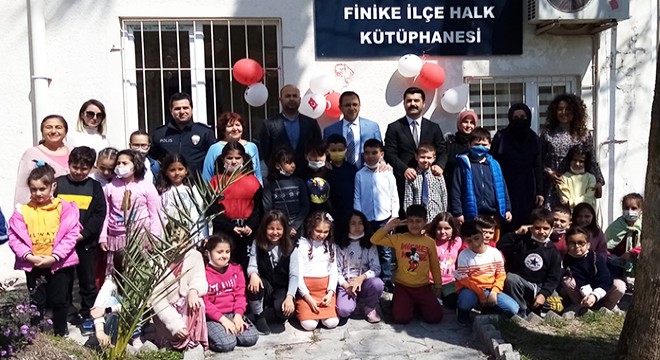 Finike'de Kütüphane Haftası kutlandı