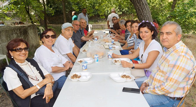 Finike de Hıdrellez şenliği