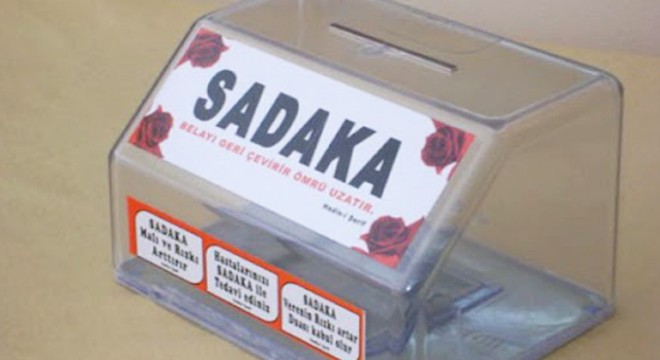 Fırından sadaka kutusu hırsızlığı kamerada