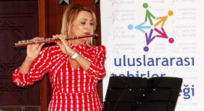 Flüt sanatçısı Bayramoğulları, 'Yılın sanatçısı' seçildi