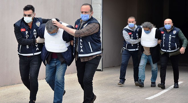 Foseptik cinayeti şüphelisi kardeşler adliyede