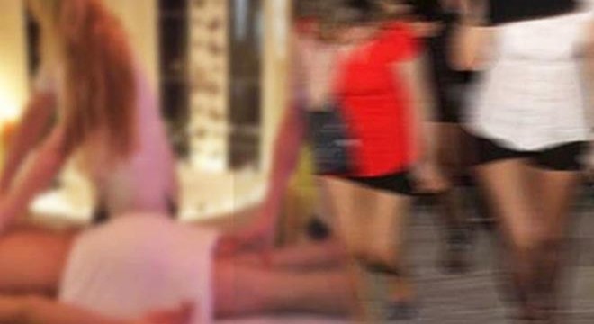 Fuhuş operasyonunda 25 ev mühürlendi