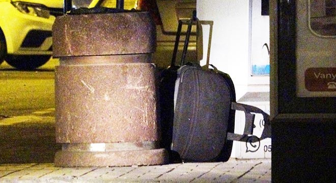 Fünyeyle patlatılan valizden kıyafetler çıktı
