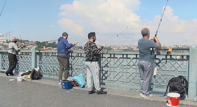 Galata Köprüsü eski günlerine döndü