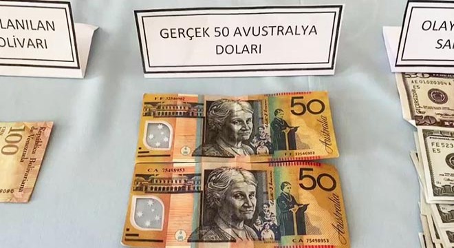 Gazete kağıdından desteleri, Avustralya doları diye sattılar
