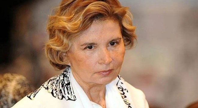 Gazeteci Nazlı Ilıcak yeniden cezaevine girdi