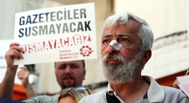 Gazeteciler, meslektaşlarına yapılan saldırıyı kınadı