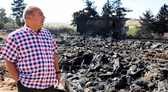 Gaziantep'te yanan deponun sahibi: 8 milyon lira zarar var