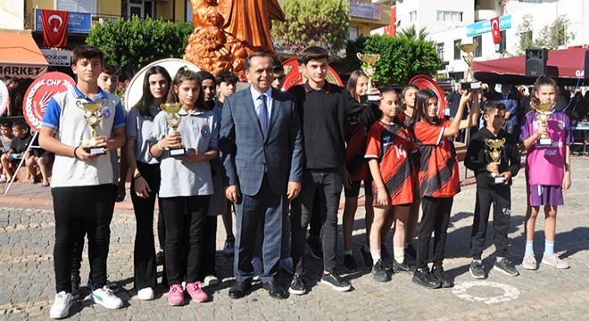 Gazipaşa 29 Ekim'i kutladı