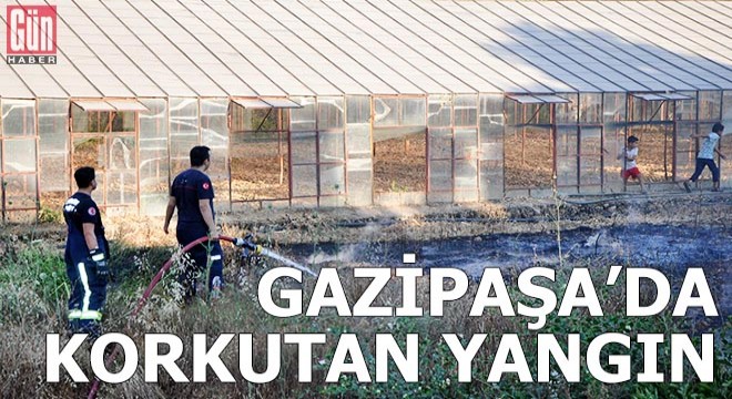Gazipaşa'da sera atıkları yangını korkuttu