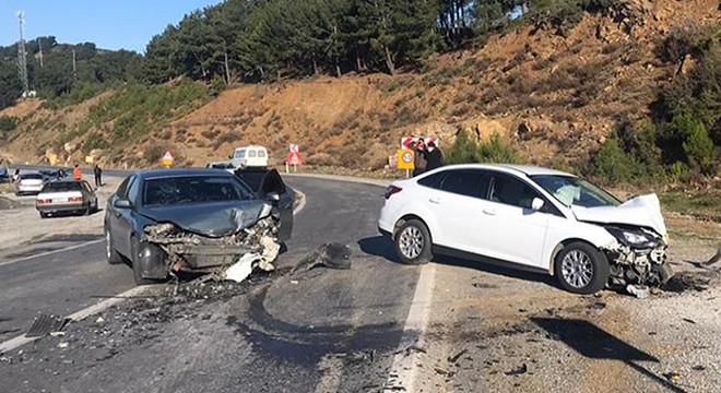 Gazipaşa da zincirleme kaza: 4 yaralı