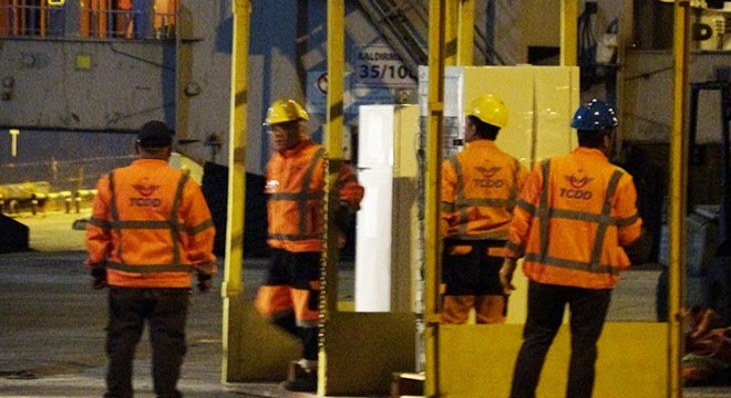 Gazze'ye yardım için hazırlanan sağlık gemisi yola çıktı