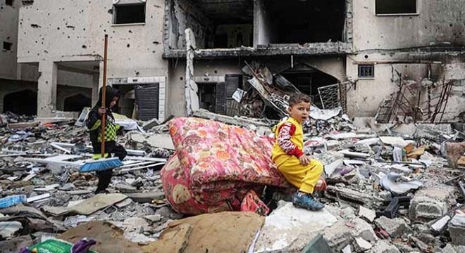 Gazze’de ‘insani ara’ bir gün daha uzatıldı