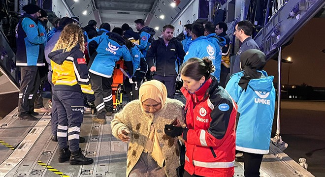 Gazzeli 85 hasta ve yaralı daha Mısır dan Türkiye ye getirildi