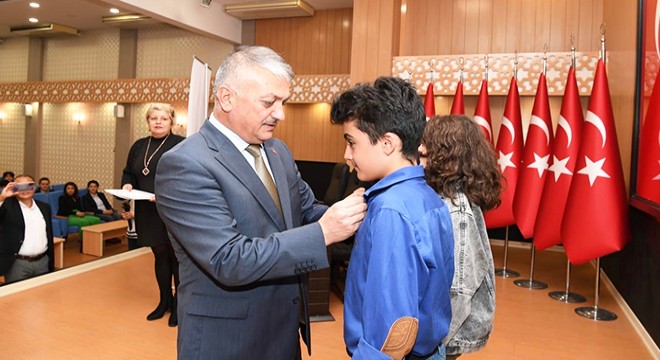Geleceğin bilim insanları ödüllendirildi