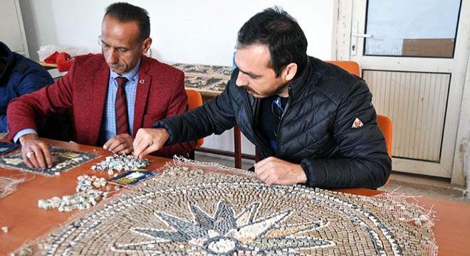 Geleceğin mozaik sanatçıları yetişiyor