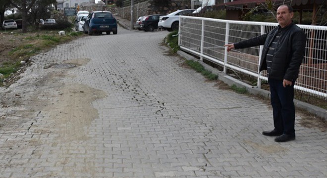 Gemlik'te yol çöktü