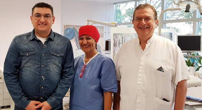 Genç yaşta dişleri döküldü, 1 günde yenilerine kavuştu