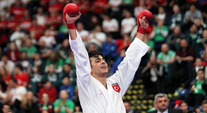 Genç karateci Macaristan’dan altın madalya ile döndü