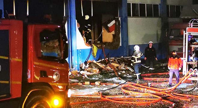 Giresun'da fındık fabrikasındaki yangın korkuttu