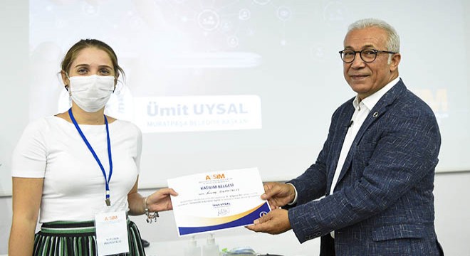 Girişimci adayları sertifikalarını aldı