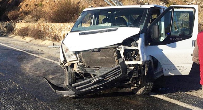 Gizli buzlanma kazaya yol açtı: 3 yaralı