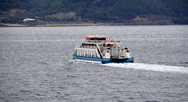 Gökçeada ya bazı feribot seferlerine  fırtına  engeli