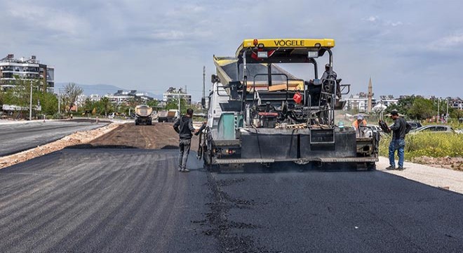 Göksu’nun yolları sıcak asfalt konforuna kavuştu