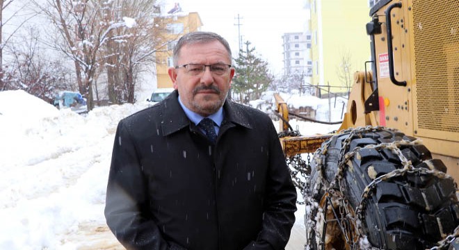 Göksun'da 24 saati aşkın süredir elektrikler kesik