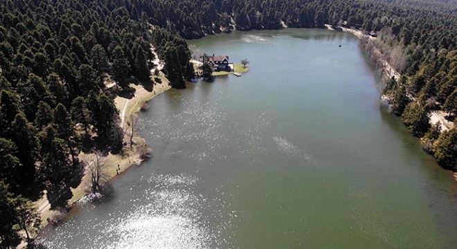 Gölcük Tabiat Parkı'nda bahar güzelliği