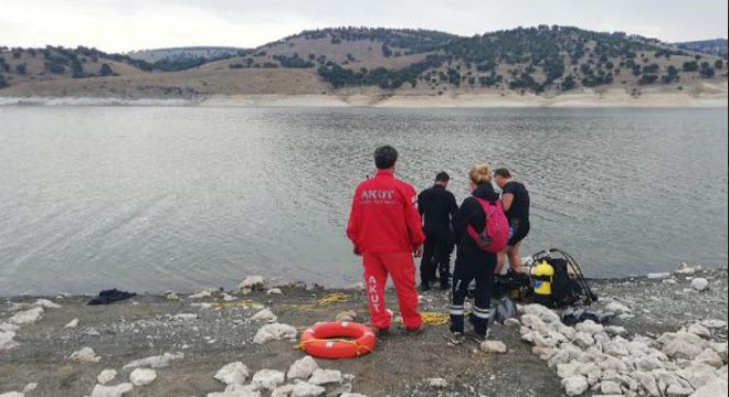 Gölde kaybolduğu iddia edilen Ercan Can için arama çalışması