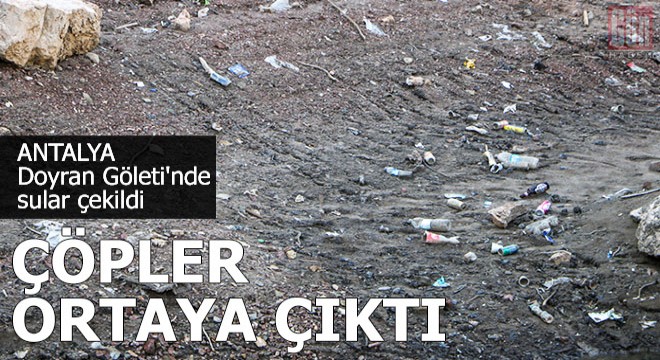 Göletin suyu çekildi, çöpler ortaya çıktı
