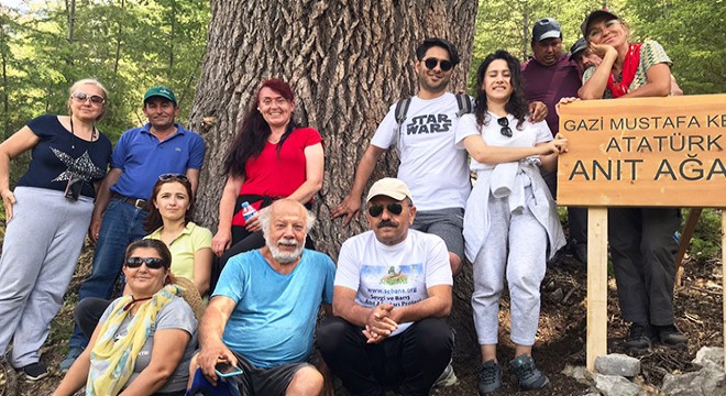 Gömbeliler sevgi ve barış için yürüdü