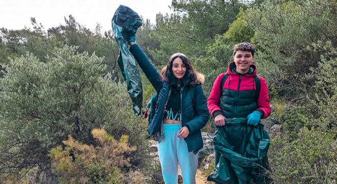 Gönüllüler Likya Yolu'nda temizlik yaptı