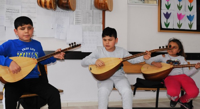 ‘Gören Eller’ sınıfında engelleri müzikle aştılar