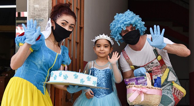 Görme bozukluğu olan Ezgi’ye doğum günü sürprizi