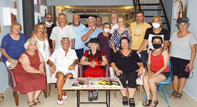Gül Anne'den duygusal şiirler