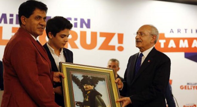Gül'den Kılıçdaroğlu'na Atatürk tablosu