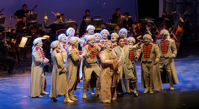 Güldüren opera 'Sevil Berberi'ne alkış yağdı
