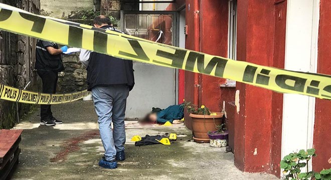 Gülten, boşanmak istediği eşi tarafından öldürüldü