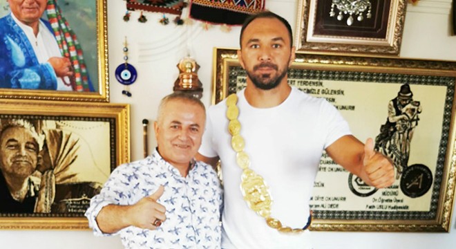 Güreş Ağası'ndan Gürbüz'e altın