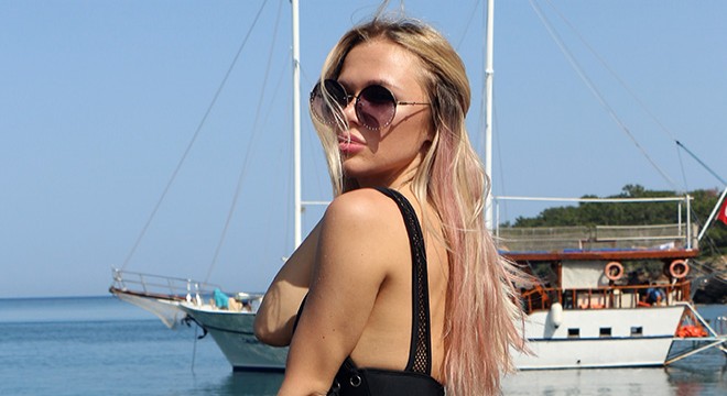 Güzeller Antalya'da iki mevsimi bir arada yaşadı