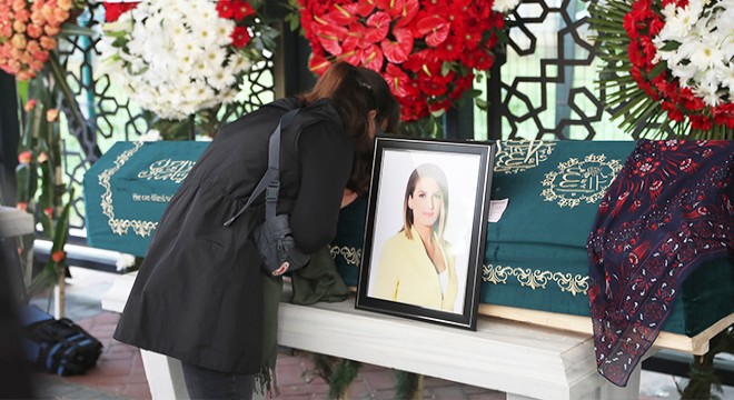 Haber spikeri Özlem Sarıkaya Yurt'a veda