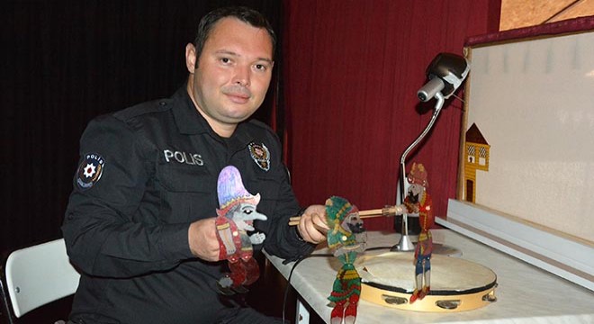 Hacivat-Karagöz oyunu ile trafik eğitimi