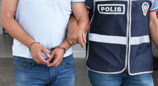 Hafif ticari araçla çarptığı eşi öldü, gözaltına alındı