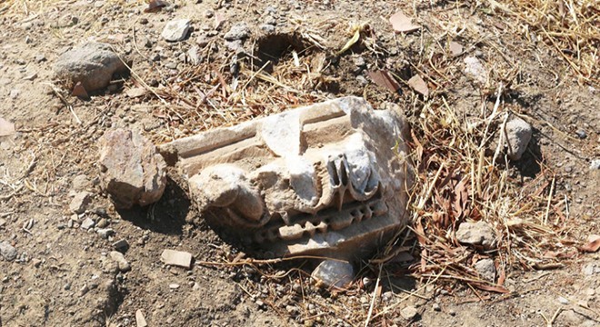 Hafriyattan tarihi sütun başı çıktı