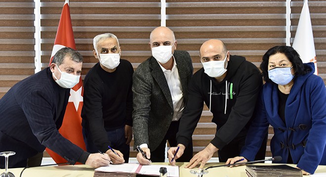 Hak sahipleri arazilerini Antalya OSBye devretti