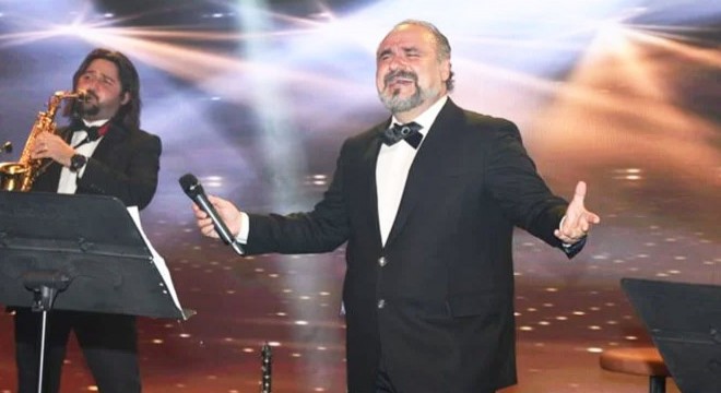 Hakan Aysev'den hayranlarını korkutan haber