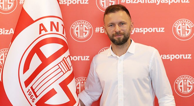 Hakan Özmert 1 yıl daha Antalyaspor da